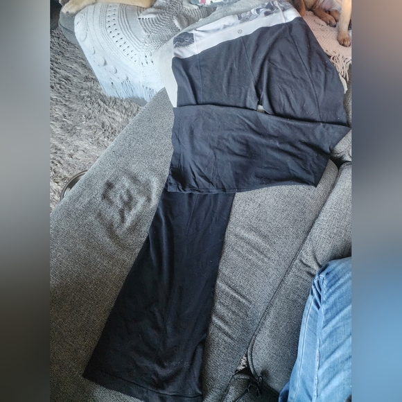 Lululemon - Picture 2 of 2
